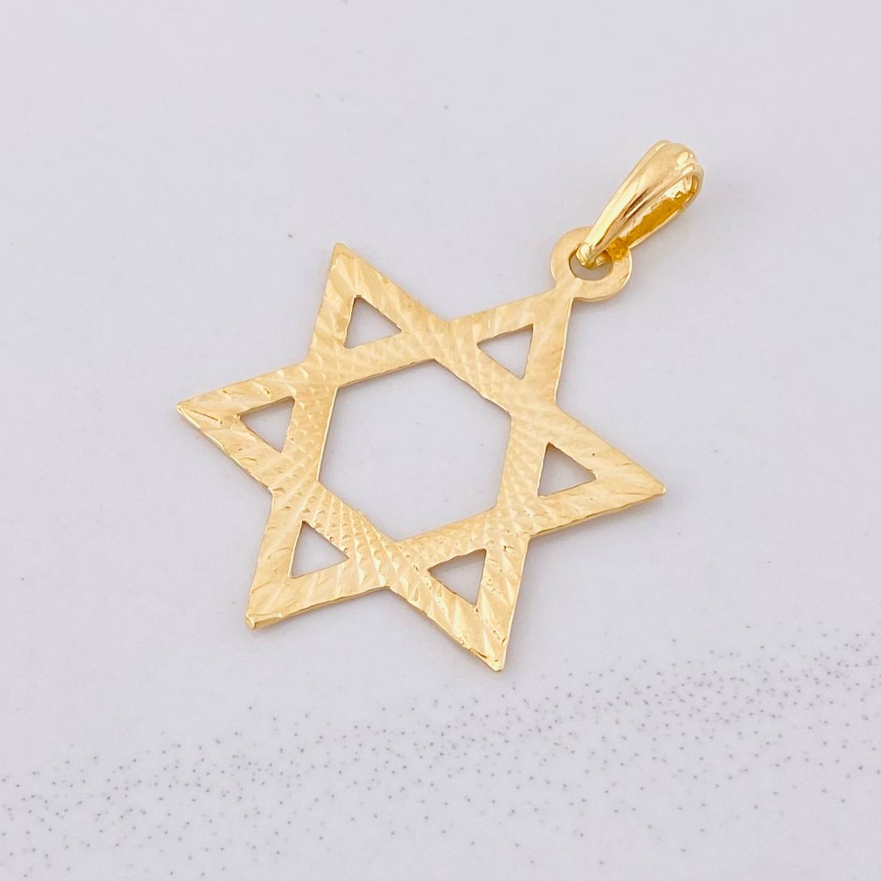Pendant Star of David 1.75g / 1 1/4 in Yellow Gold 18K