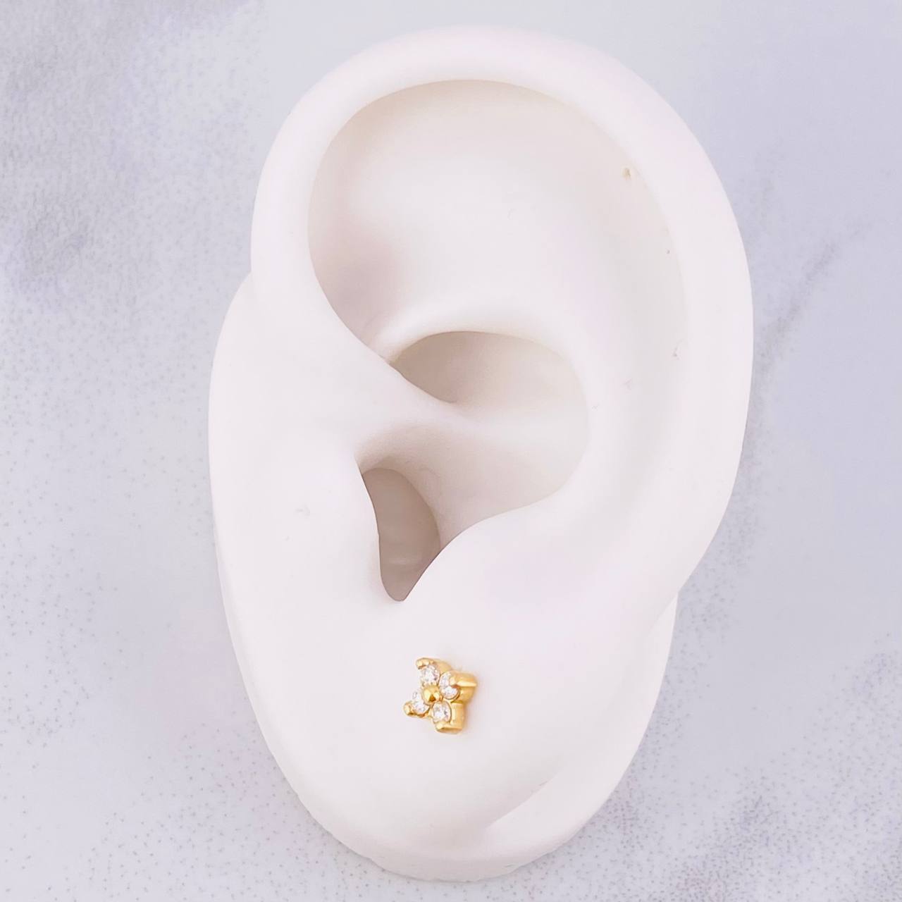 Topos Estrella Diamantes 14pts 1.15g / in / 4.4mm Oro Amarillo 18K