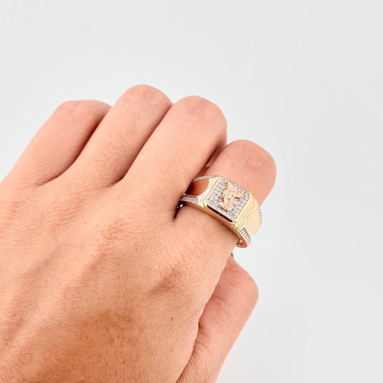 Saint Michael Archangel Ring 9.3g / Size 11 3/4 Three Golds 18K