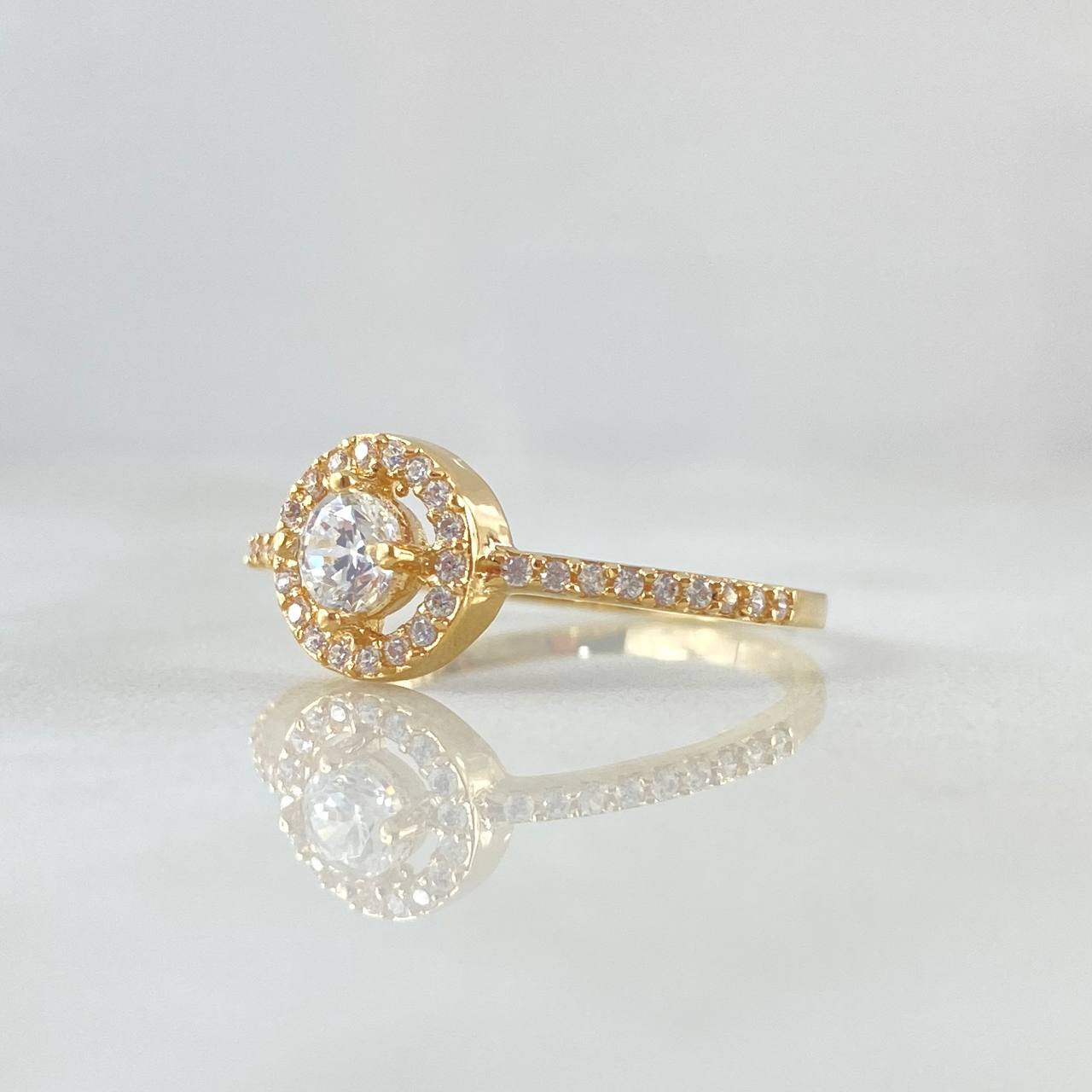 Round Halo Ring 2g / T7 1/2 / White Zircons Yellow Gold 18K