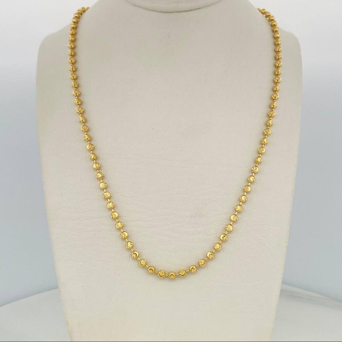 Half Moon Military Chain 10 g / 16 1/4 in / 3 mm 18K Yellow Gold