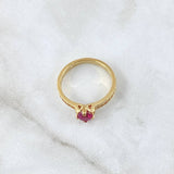 Solitaire Ring In Center 2.95gr / Size 6 1/4 / White and Fuchsia Zircons 18K Yellow Gold