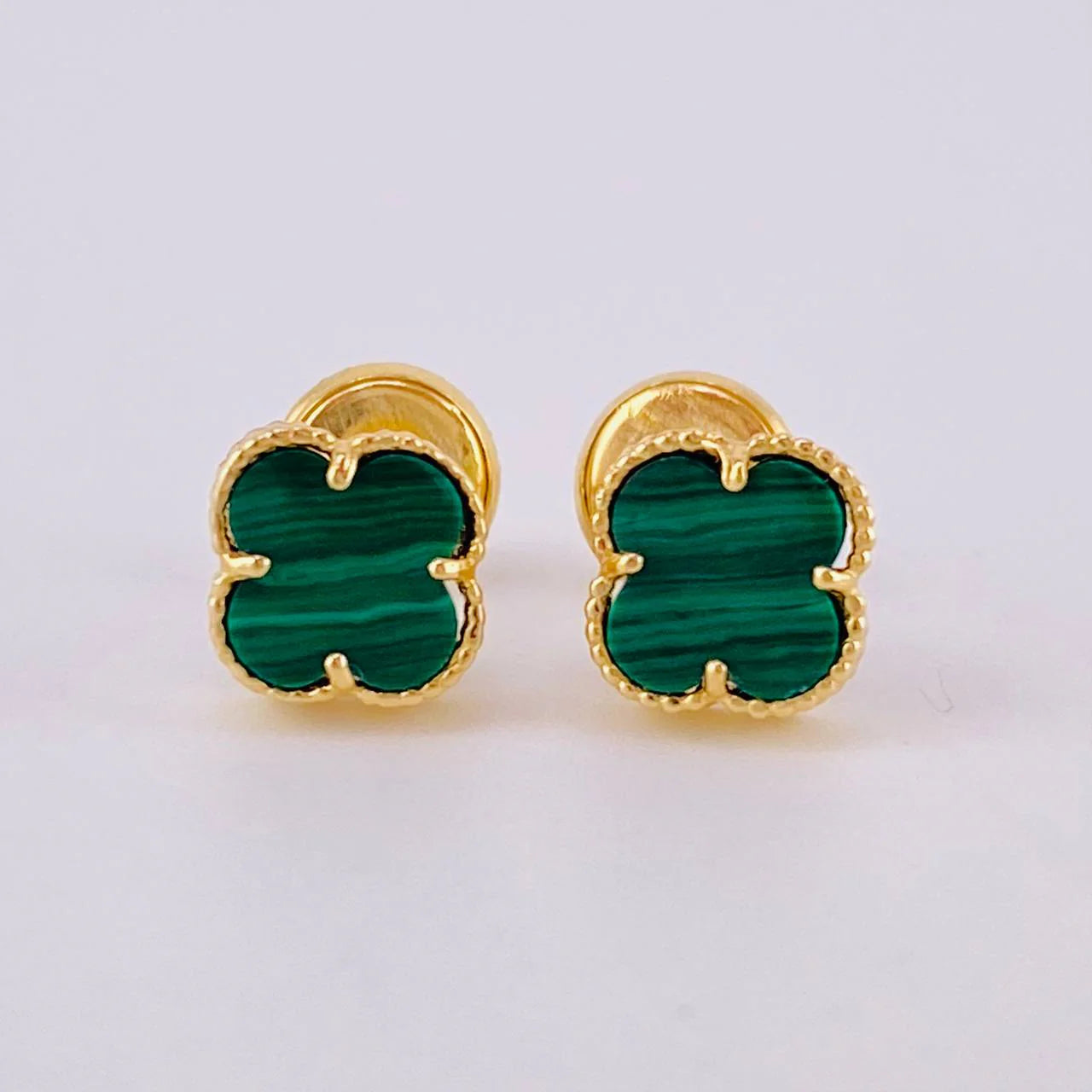 Stud Earrings Clover Green Malachite 1.25 g / in / 6.3 mm Yellow Gold 18K