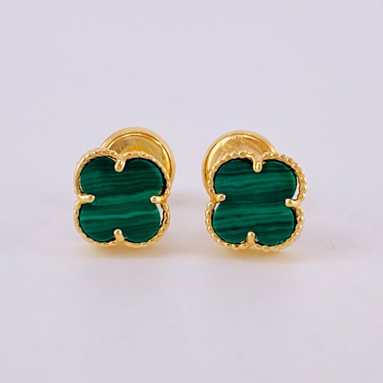 Clover Stud Earrings Green 1.3 g / in / 6.3 mm Yellow Gold 18K