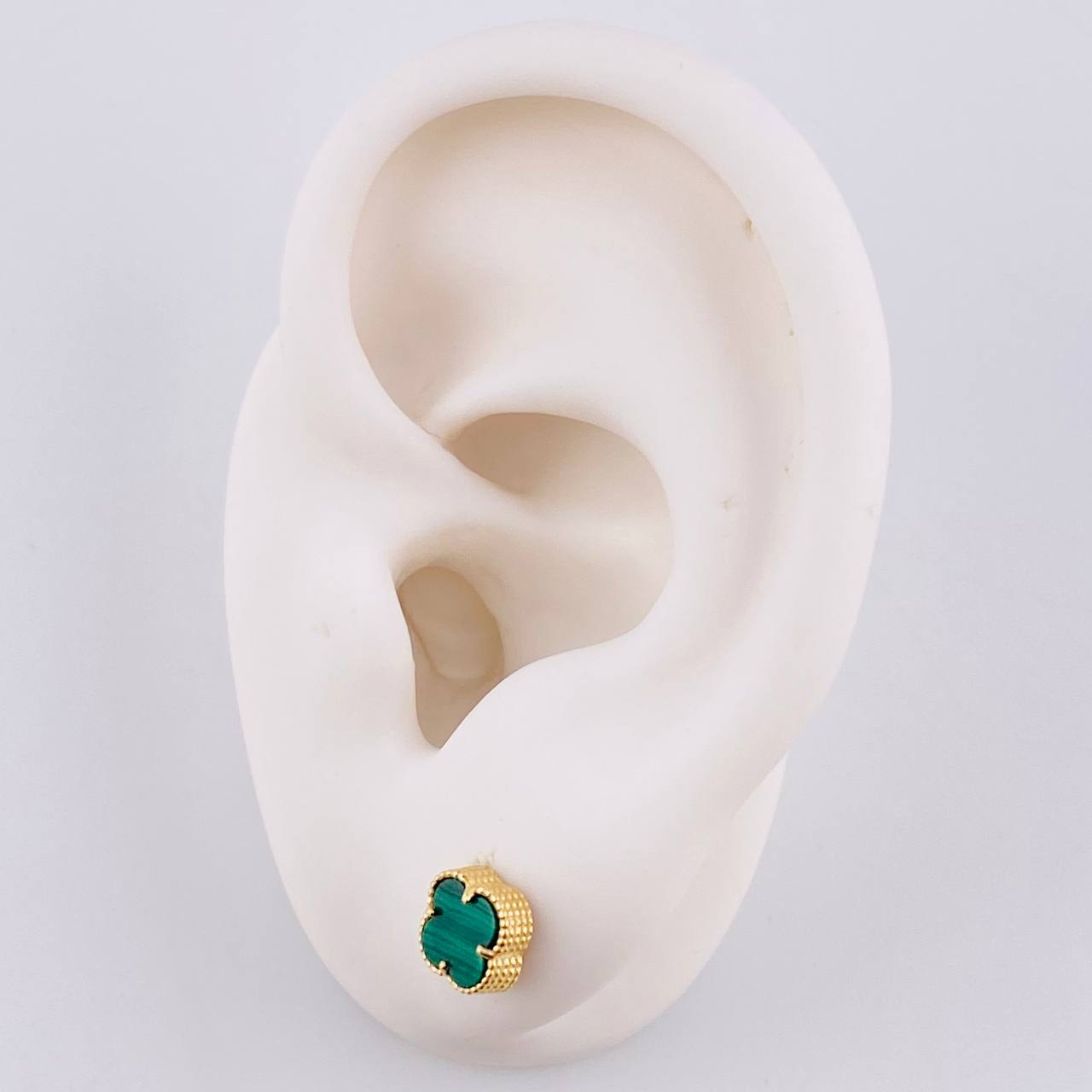 Clover Stud Earrings Green 1.3 g / in / 6.3 mm Yellow Gold 18K