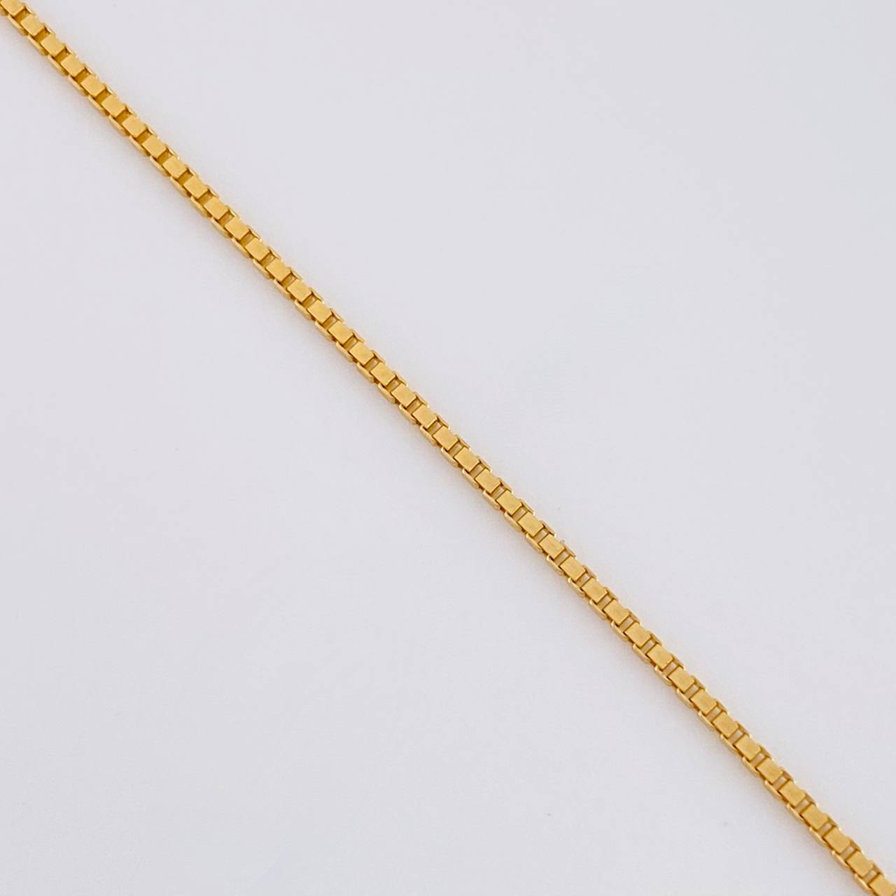 Cadena Veneciana 5.4 g / 27 3/4 in / 1 mm Oro Amarillo 18K