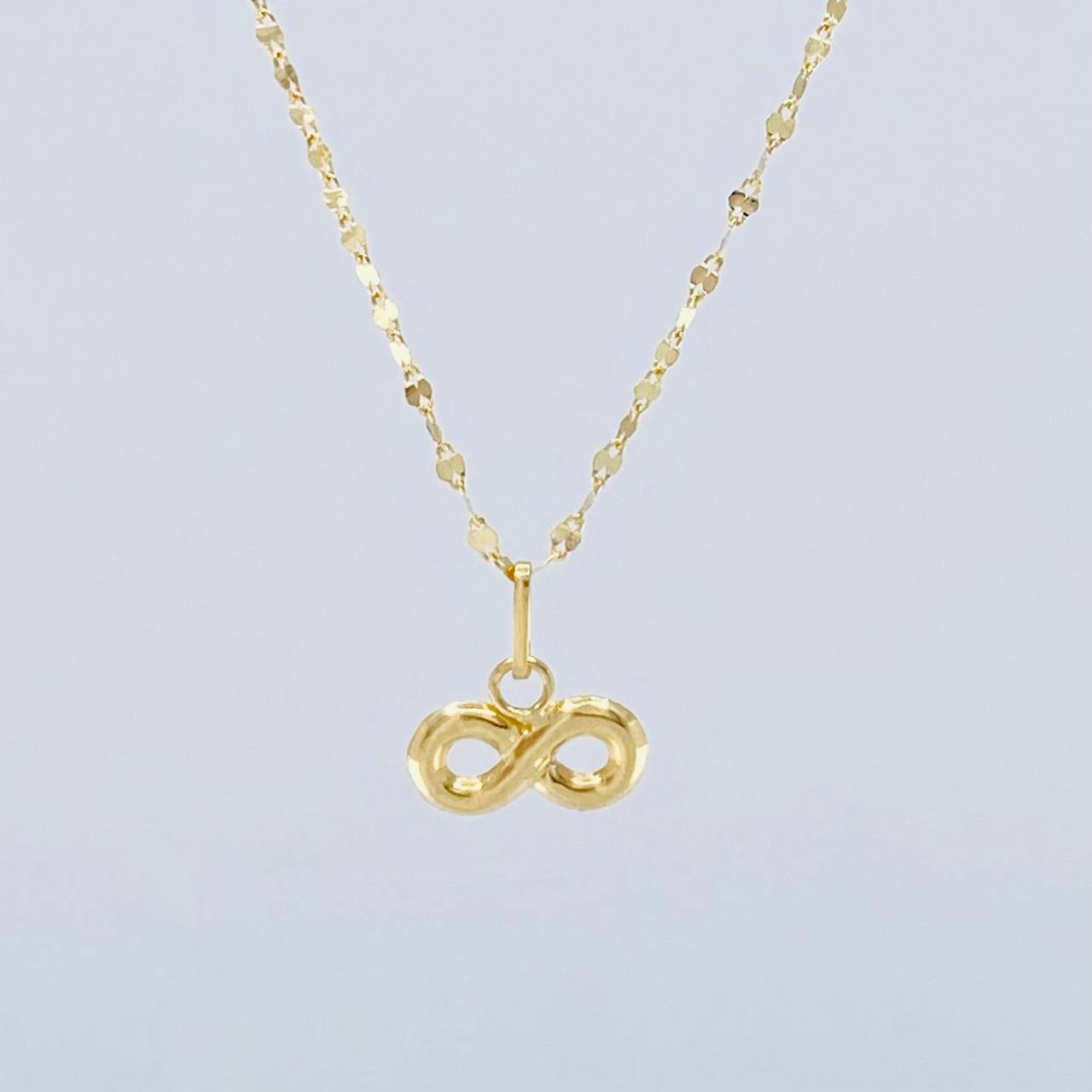 Mirror Flower Chain Set + Infinity Pendant / 1.1gr / 17 3/4 in 18K Yellow Gold
