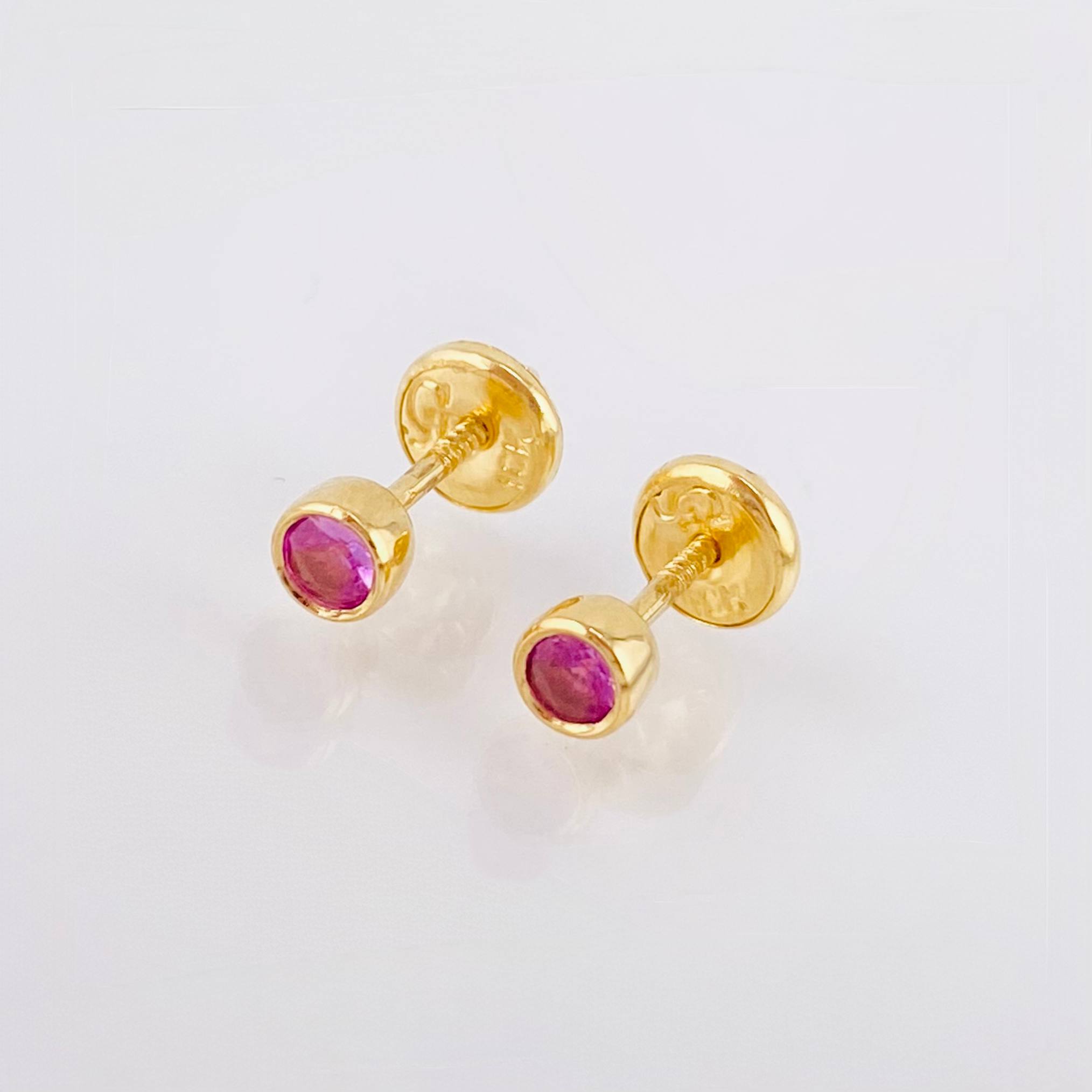 Bezel Pink Sapphire Stud Earrings 26pts 0.95gr / 3.8mm 18K Yellow Gold *