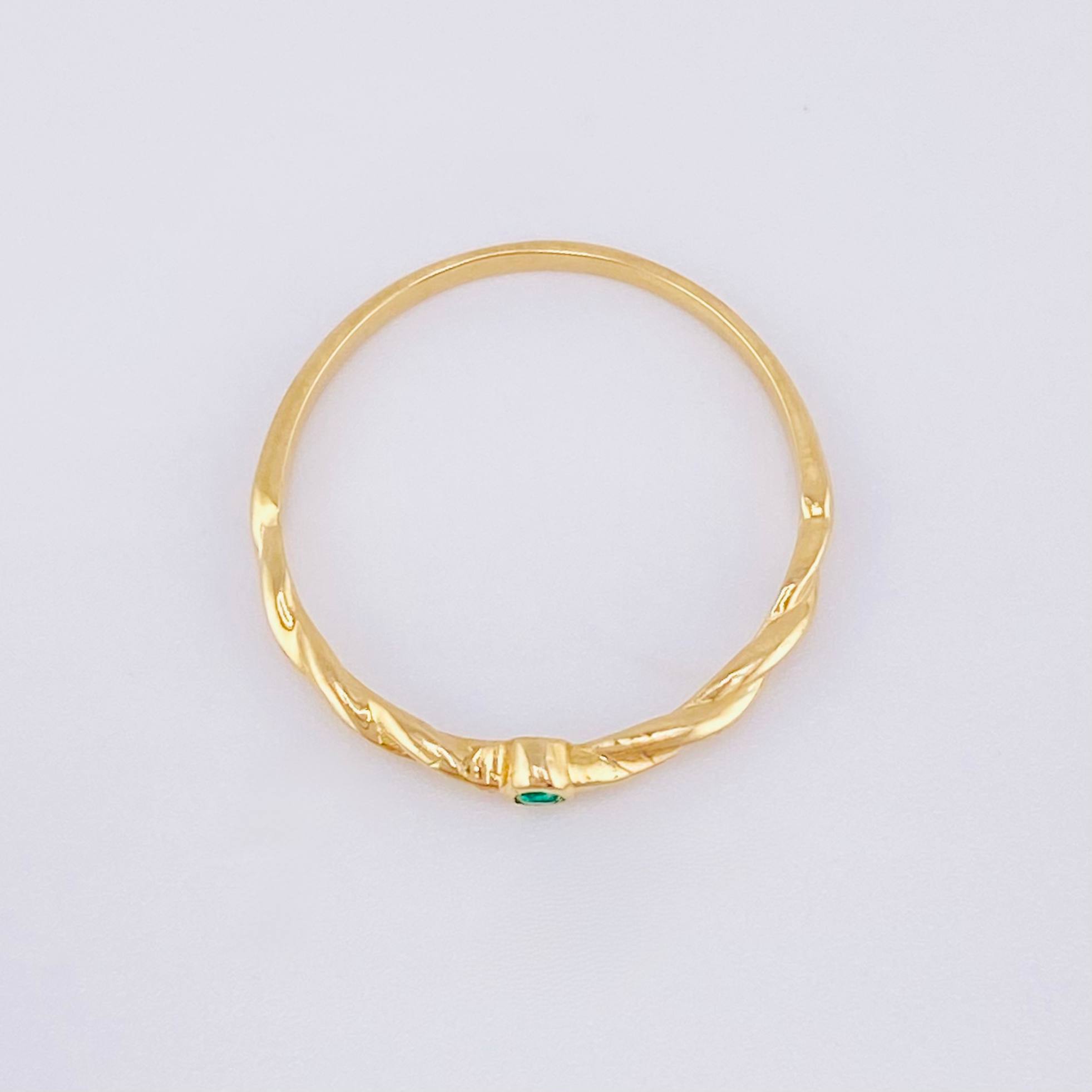 Braided Emerald Ring 1pts 0.95gr / T6 3/4 / 18K Yellow Gold *