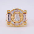 Anillo Sello Rectangular Cristo 11.7g / T10 1/2 Tres Oros 18K