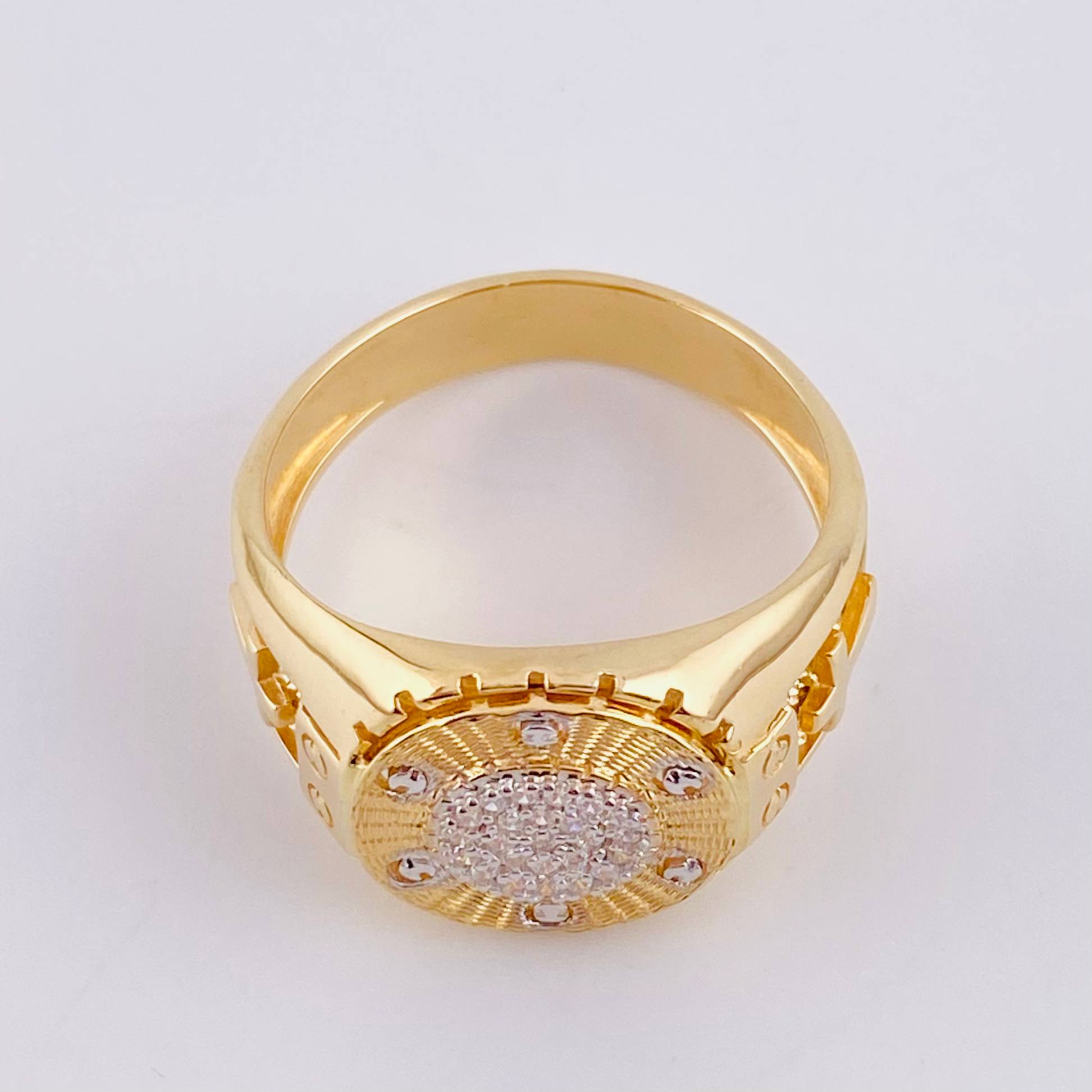 Anillo Sello Circular Doble Cruz 8.65g / T11 1/4 Dos Oros Amarillo Blanco 18K