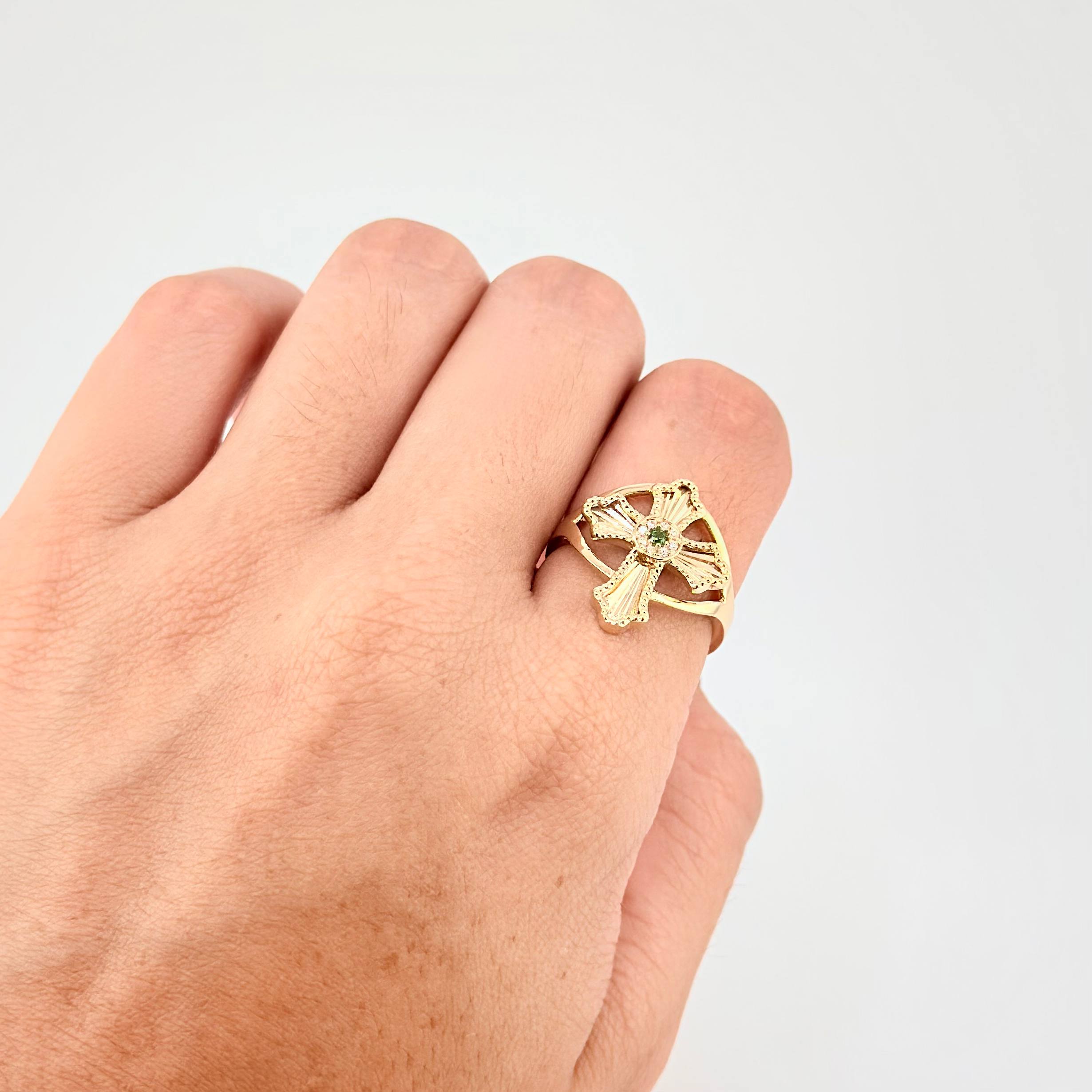 Anillo Cruz del Alba 3.6g / T7 1/4 Oro Amarillo 18K