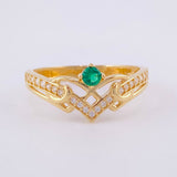 Tiara V Solitaire Ring 2.65g / T7 3/4 Yellow Gold 18K
