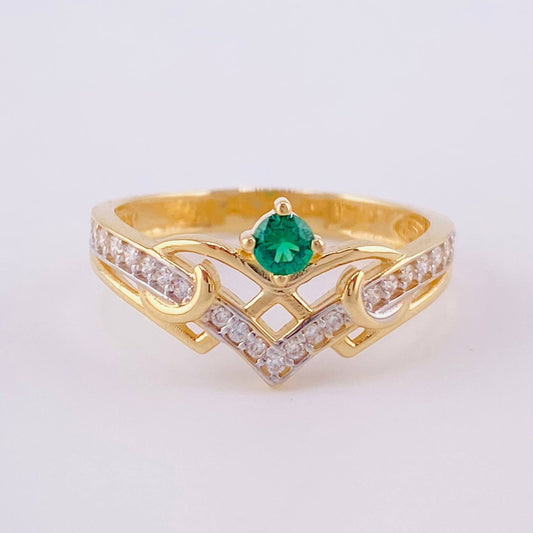 Tiara V Solitaire Ring 2.25g / T6 Two-Tone Yellow White Gold 18K