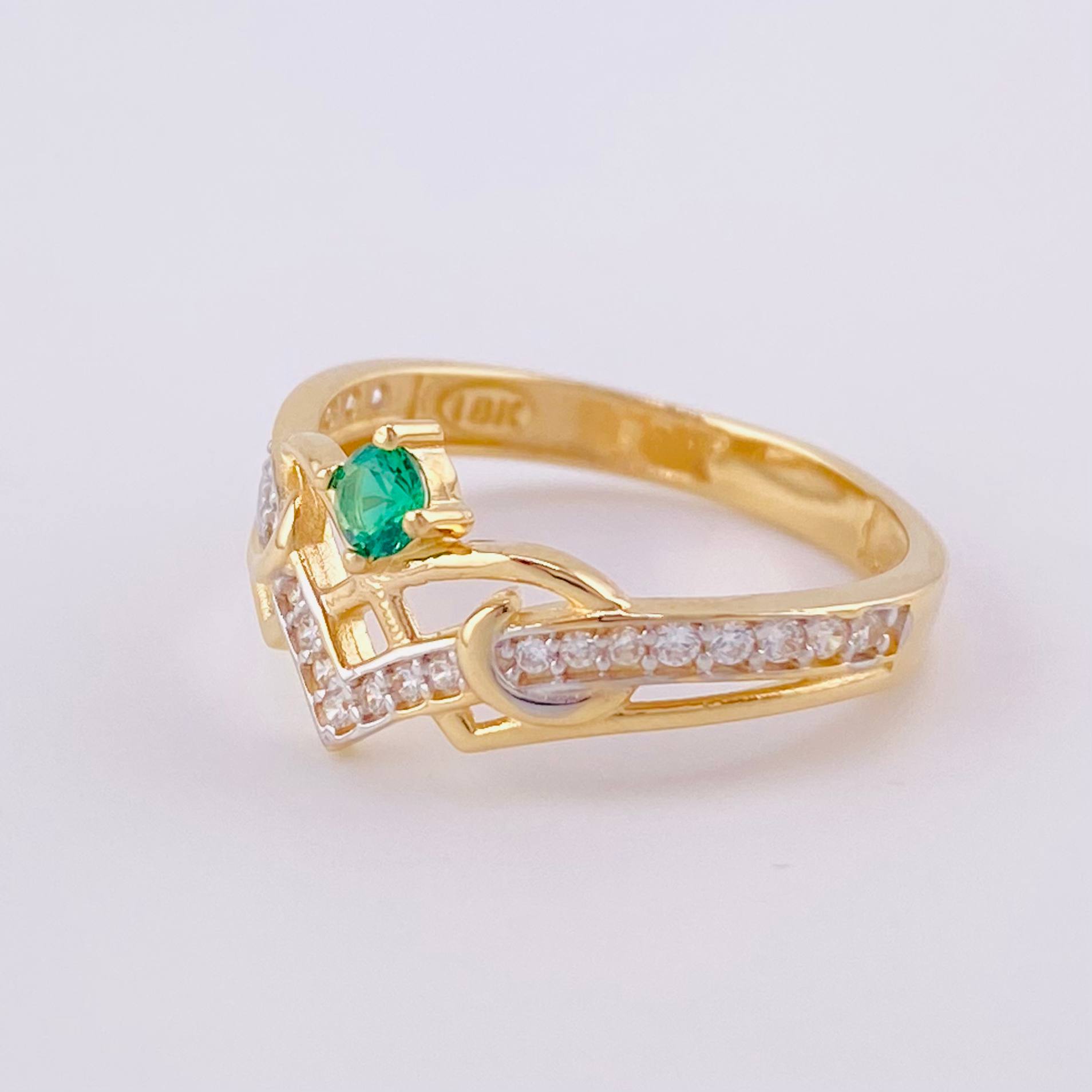 Anillo Tiara V Solitario 2.25g / T6 Dos Oros Amarillo Blanco 18K