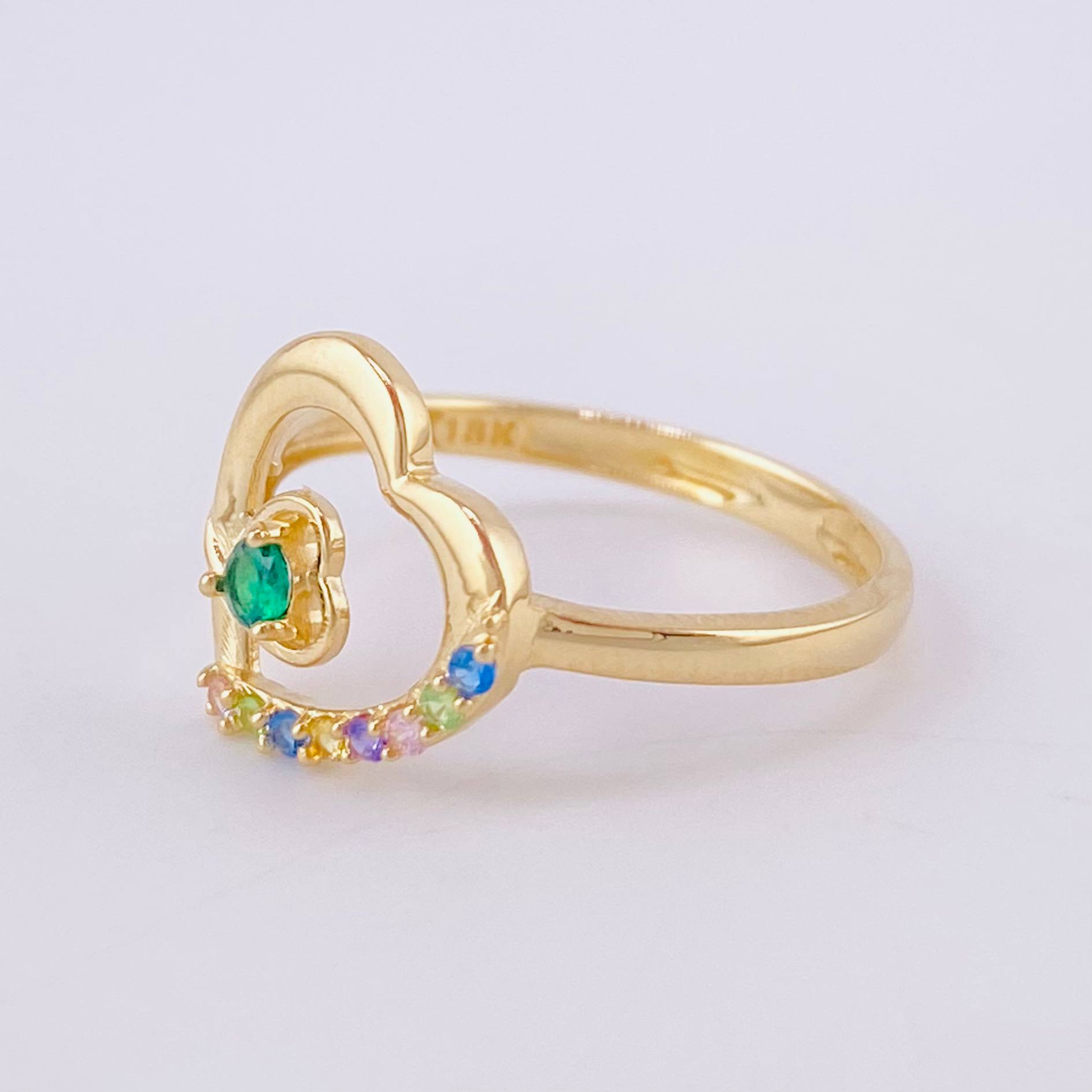 Anillo Silueta Corazon 1.7g / T6 Oro Amarillo 18K