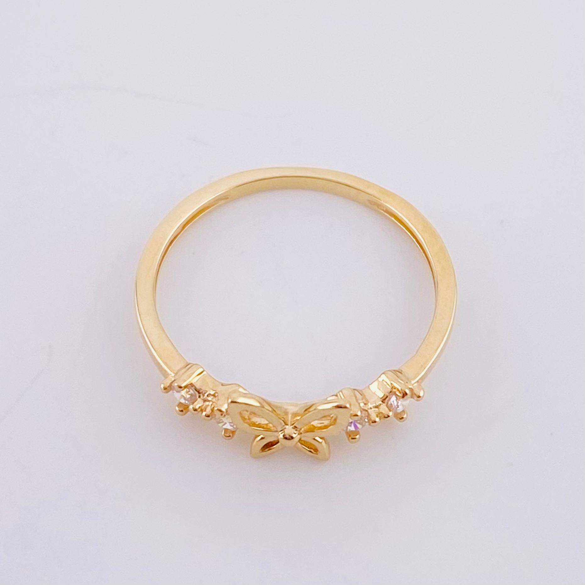 Anillo Silueta Mariposa Zirconias 1.4g / T5 3/4 Oro Amarillo 18K
