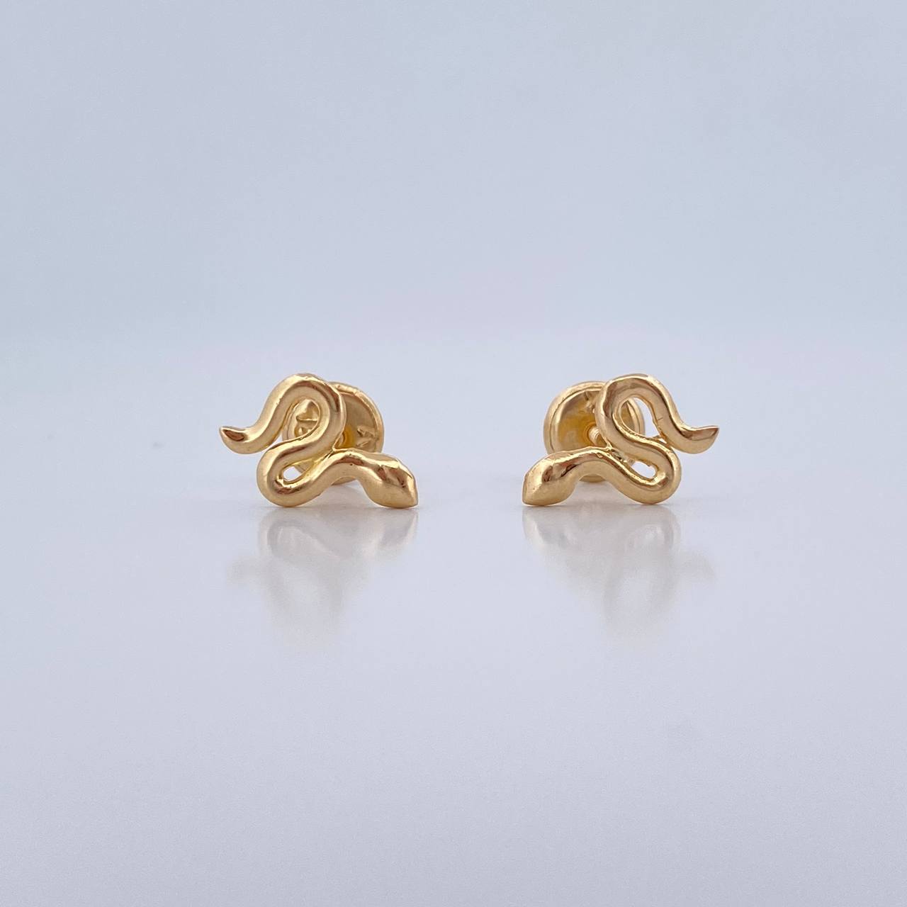 Stud Earrings Snake 0.8gr / Smooth Yellow Gold 18K $