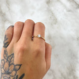 Ring Solitaire Delicate 1.7gr / Size 7 1/2 / White Zircon Yellow Gold 18K