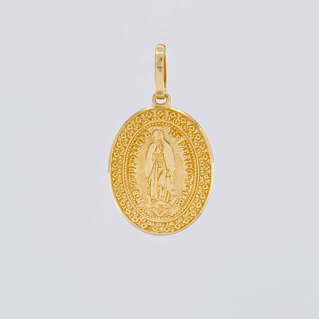 Dije Medalla Virgen de Guadalupe 8.3g / 1 1/2 in Oro Amarillo 18K