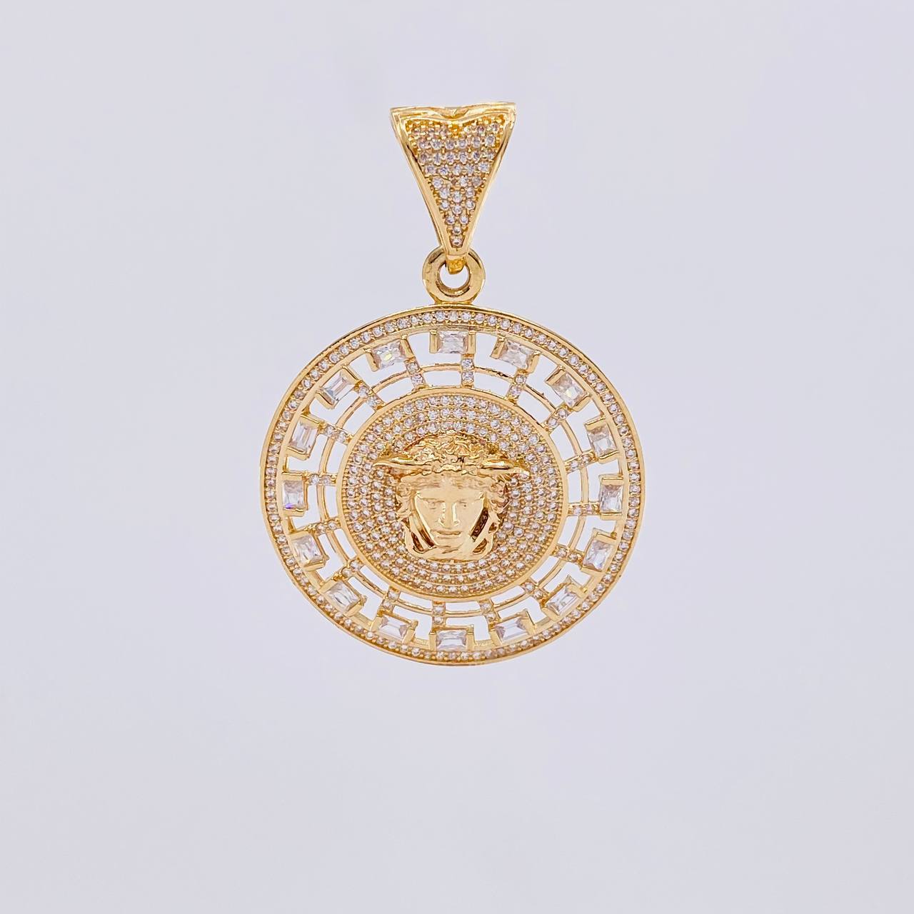 Dije Medalla Medusa Medieval 14.9g / 2 1/4 in Oro Amarillo 18K