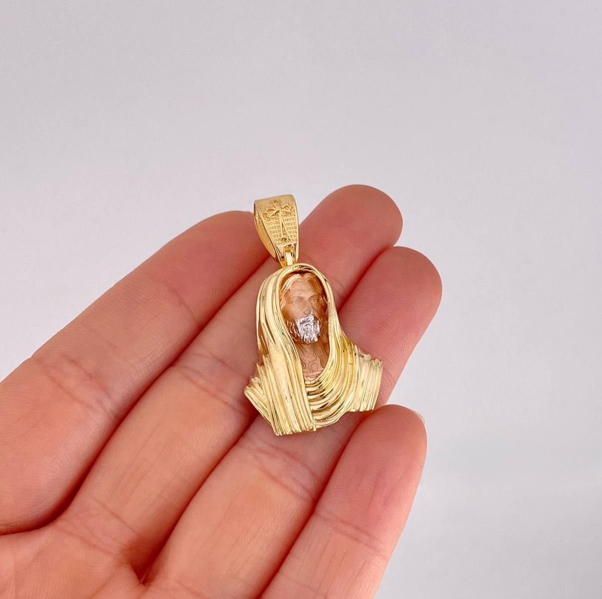 Christ Face Pendant 10g / 1 1/2 in Tri-Color Gold 18K