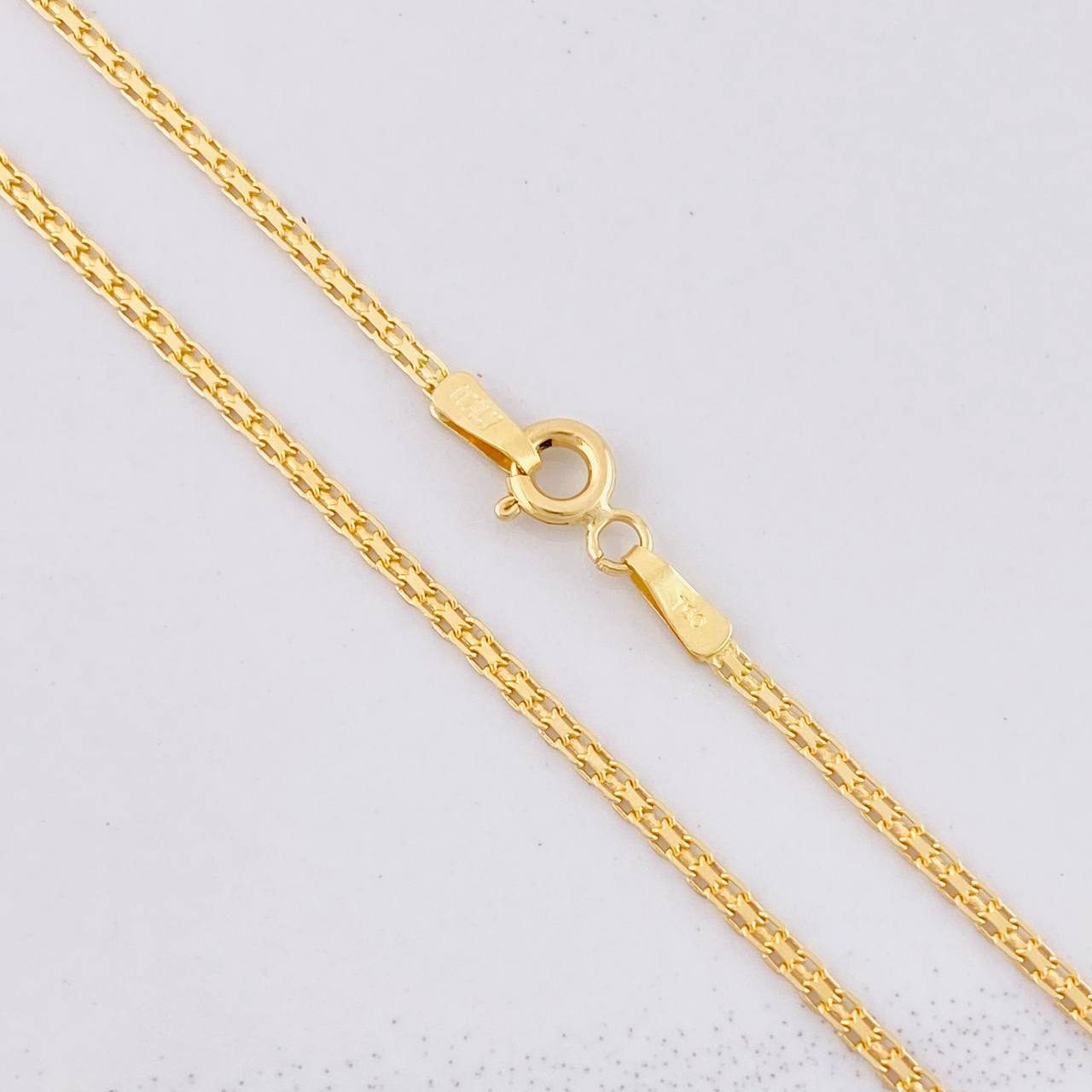 Cadena China 3.9g / 24 in / 1.65mm Oro Amarillo 18K