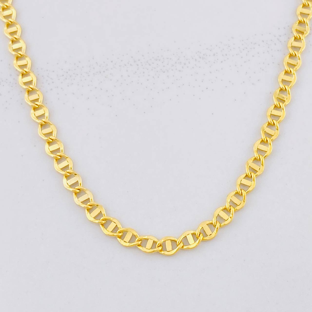Cadena Escalera 3.25g / 24 in / 2.7mm Oro Amarillo 18K