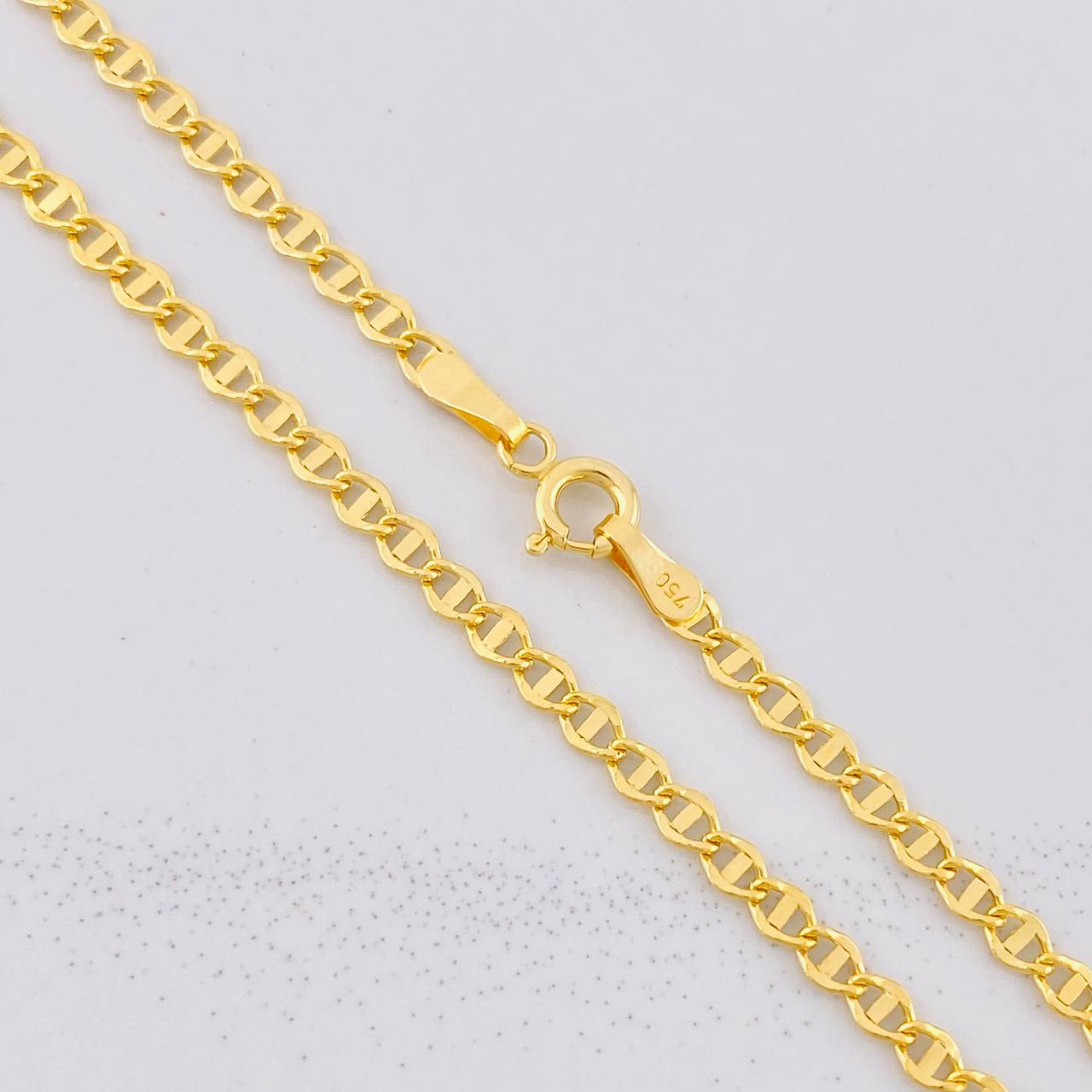 Flat Mariner Chain 3.3g / 24 in / 2.7mm Yellow Gold 18K