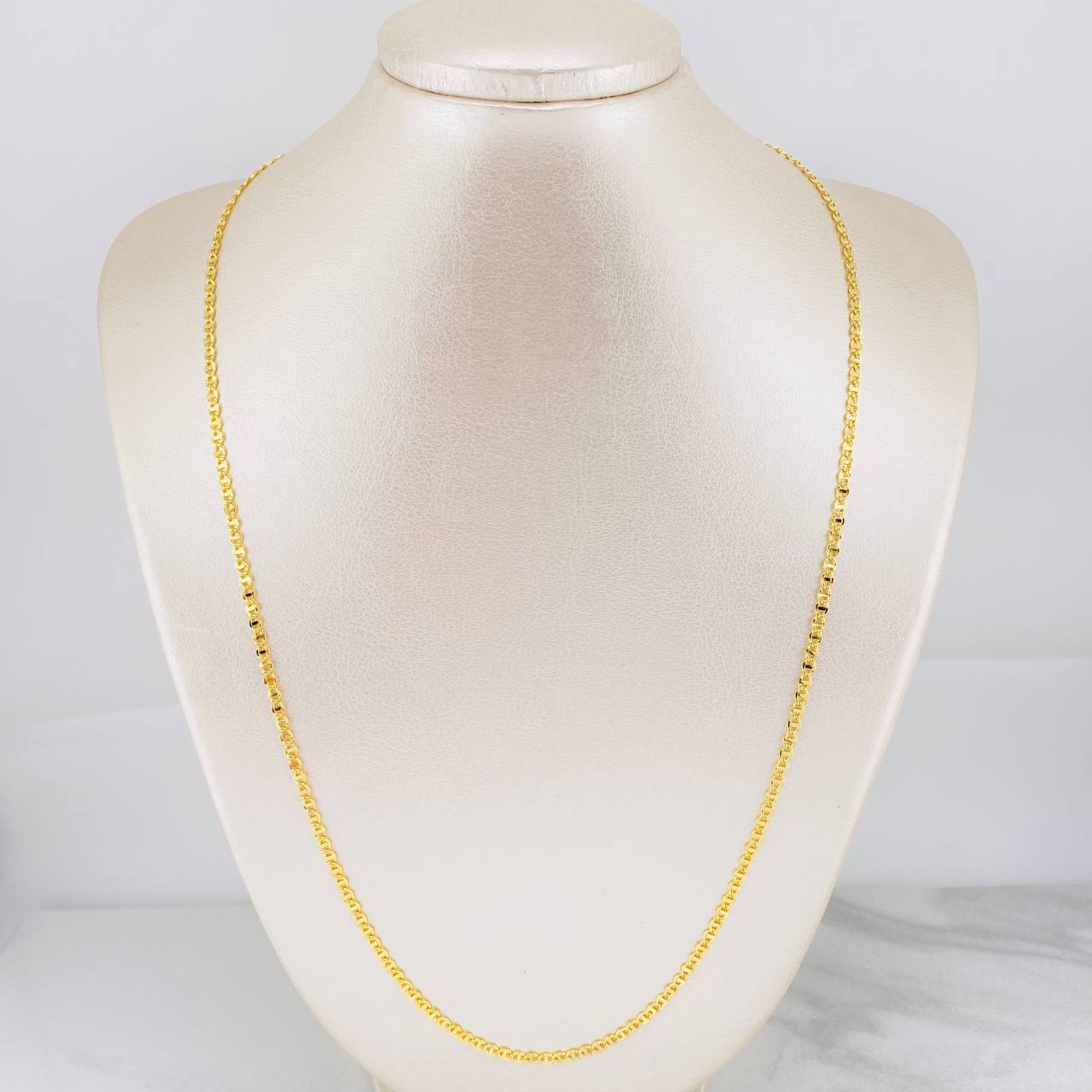 Flat Mariner Chain 3.3g / 24 in / 2.7mm Yellow Gold 18K