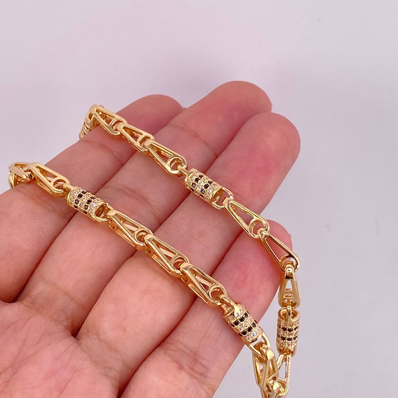 Cadena Rustica Cilindro 52.6g / 28 in / 4.75mm Oro Amarillo 18K