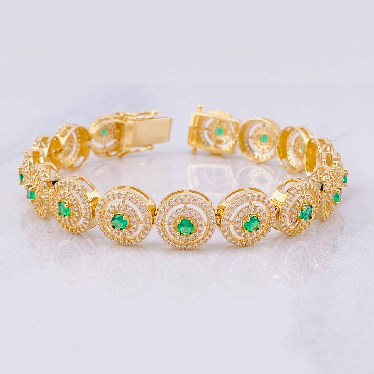 Tennis Bracelet Circular 24.51g / 7 in / 11mm Yellow Gold 18K