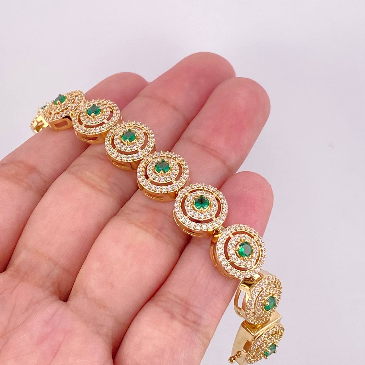 Tennis Bracelet Circular 24.51g / 7 in / 11mm Yellow Gold 18K