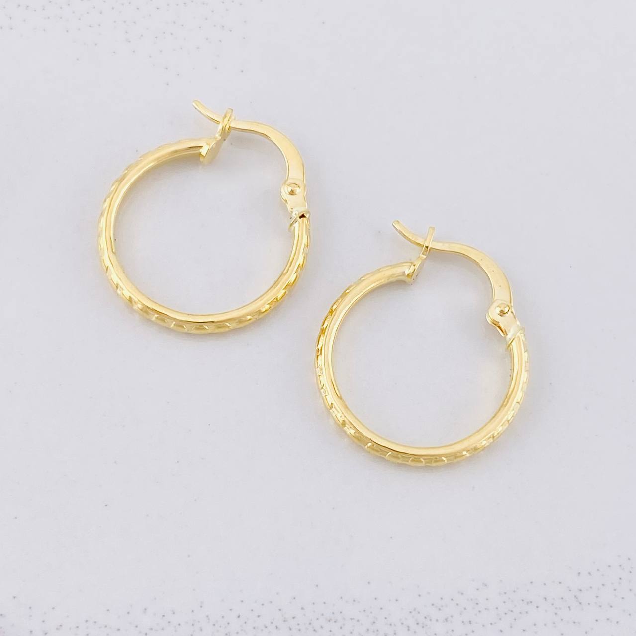 Candongas Serpiente Texturizadas 1.2g / 3/4 in Oro Amarillo 18K