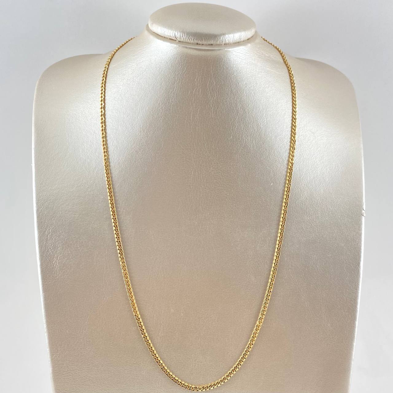 Cadena Cubana 5.9gr / 23 1/2 in / 3.1mm Oro Amarillo +1 18K