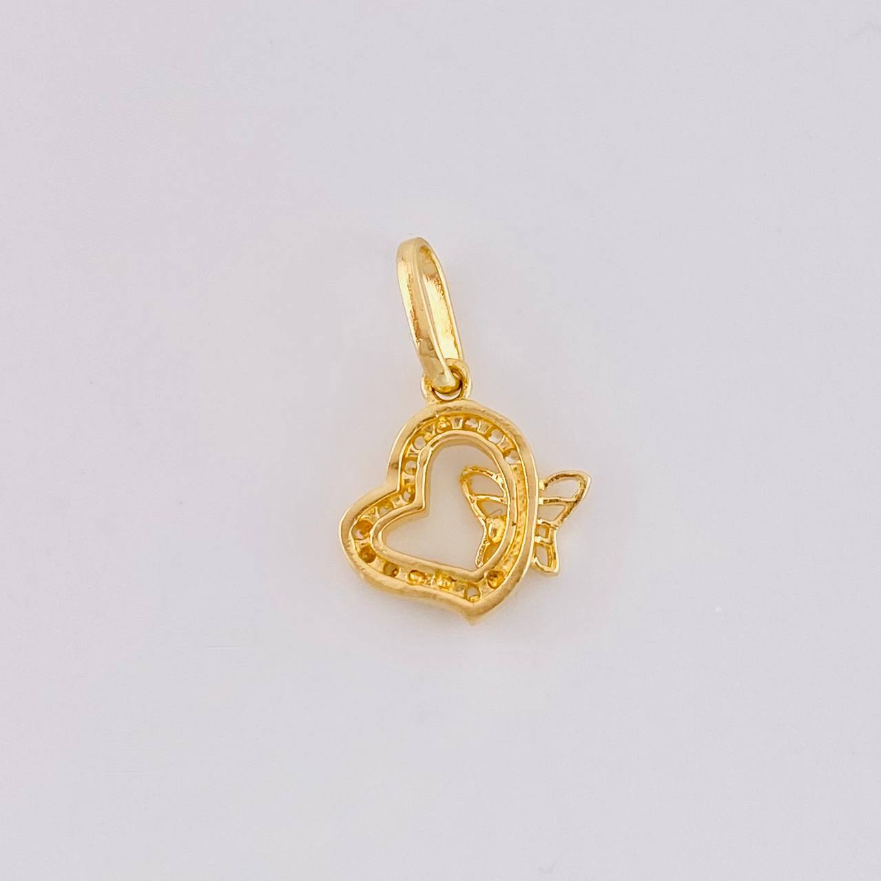 Dije Silueta Corazon Tupida Mariposa 1g / 1/2 in Oro Amarillo 18K