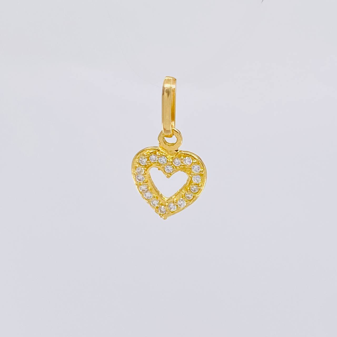 Dije Silueta Corazon Tupida 0.75g / 1/2 in Oro Amarillo 18K