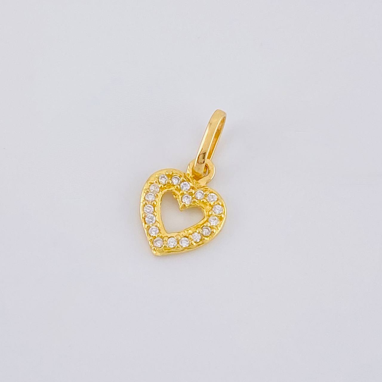 Dije Silueta Corazon Tupida 0.75g / 1/2 in Oro Amarillo 18K