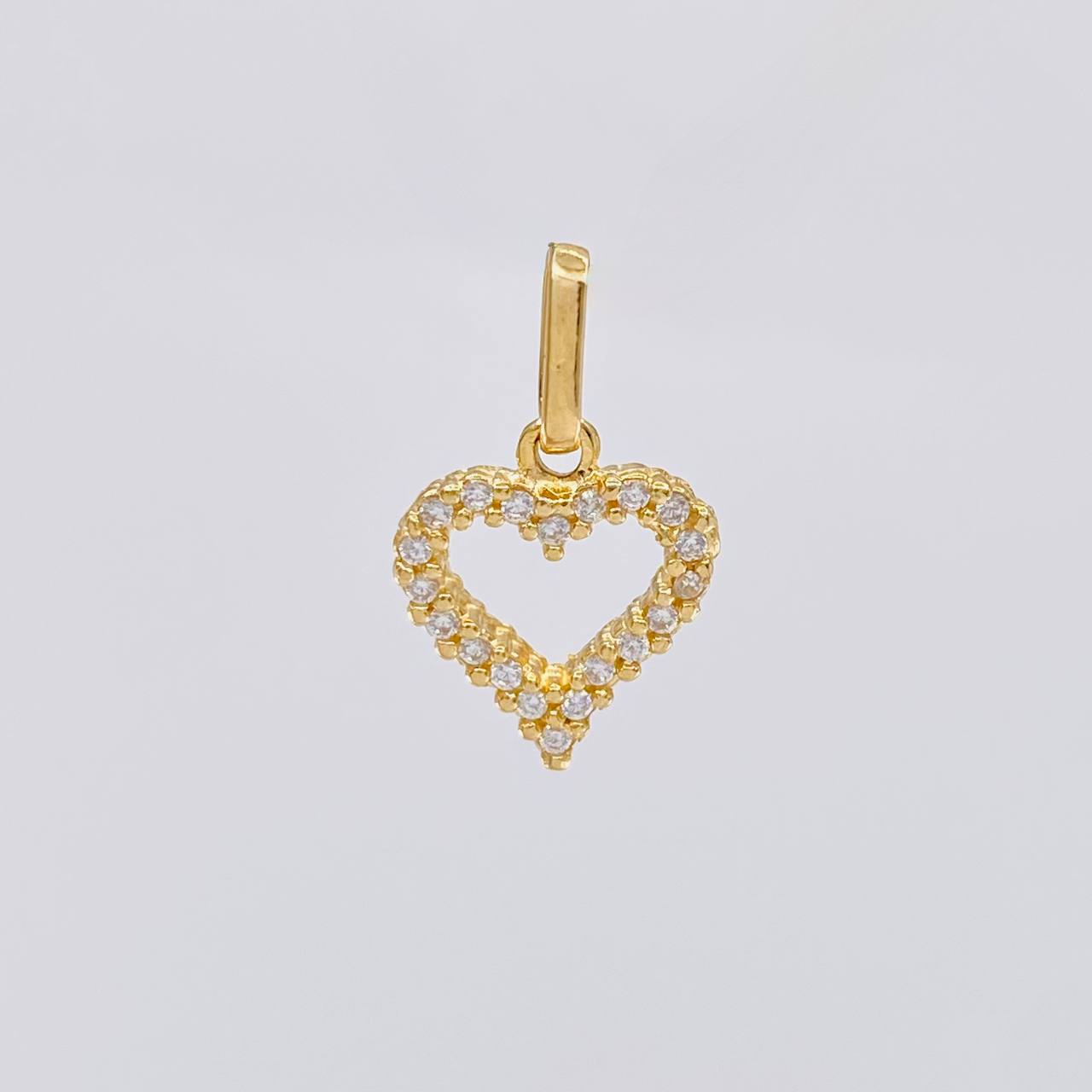 Dije Silueta Corazon Tupida 0.8g / 3/4 in Oro Amarillo 18K