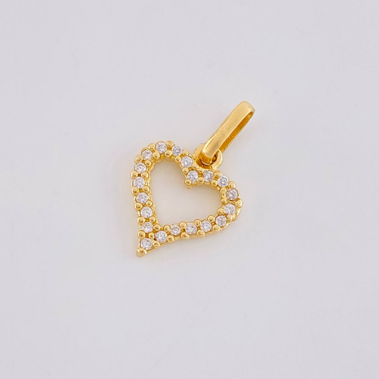 Dije Silueta Corazon Tupida 0.8g / 3/4 in Oro Amarillo 18K
