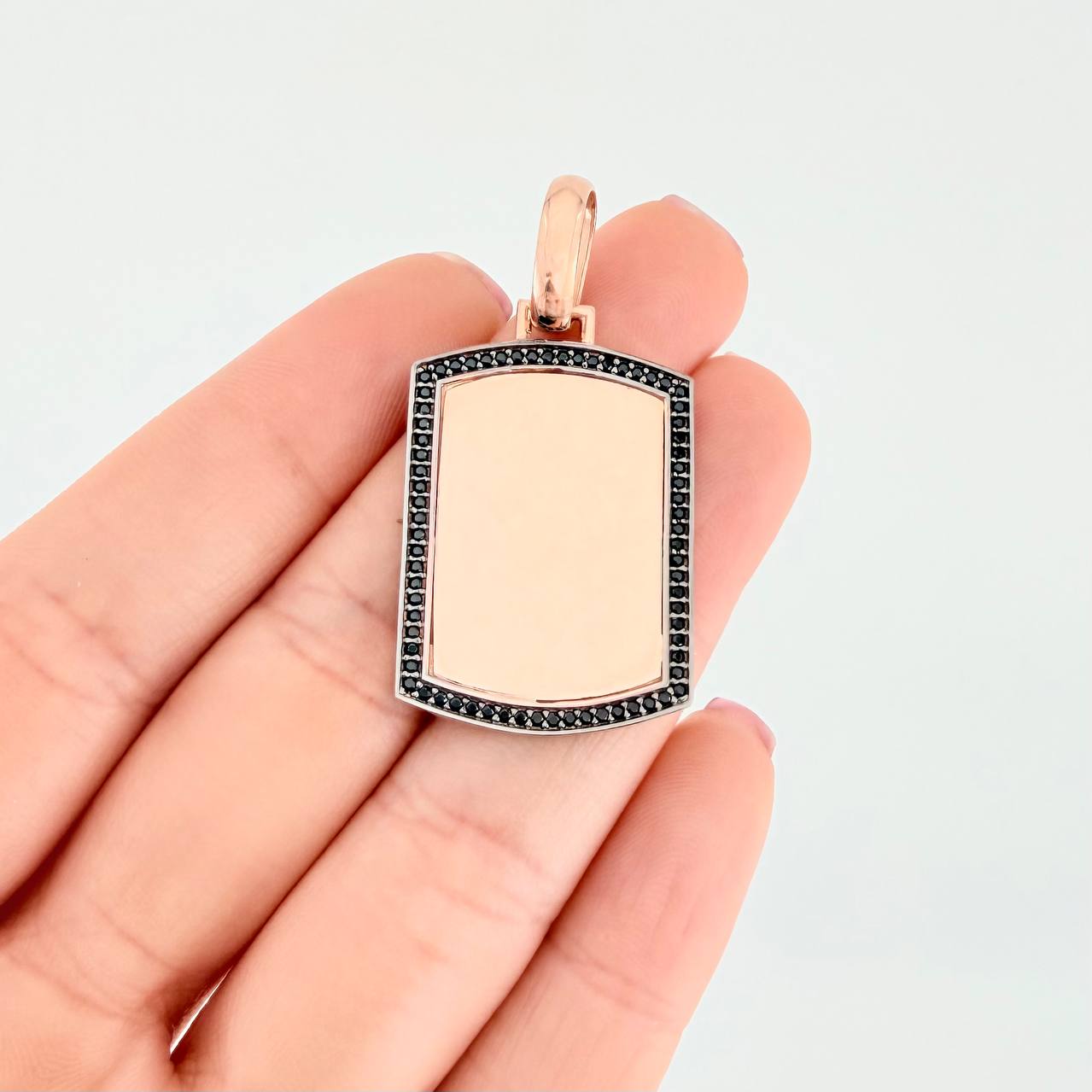 Dije Placa Rectangular Ovalada 6.15g / 1 3/4 in Oro Rosa 18K