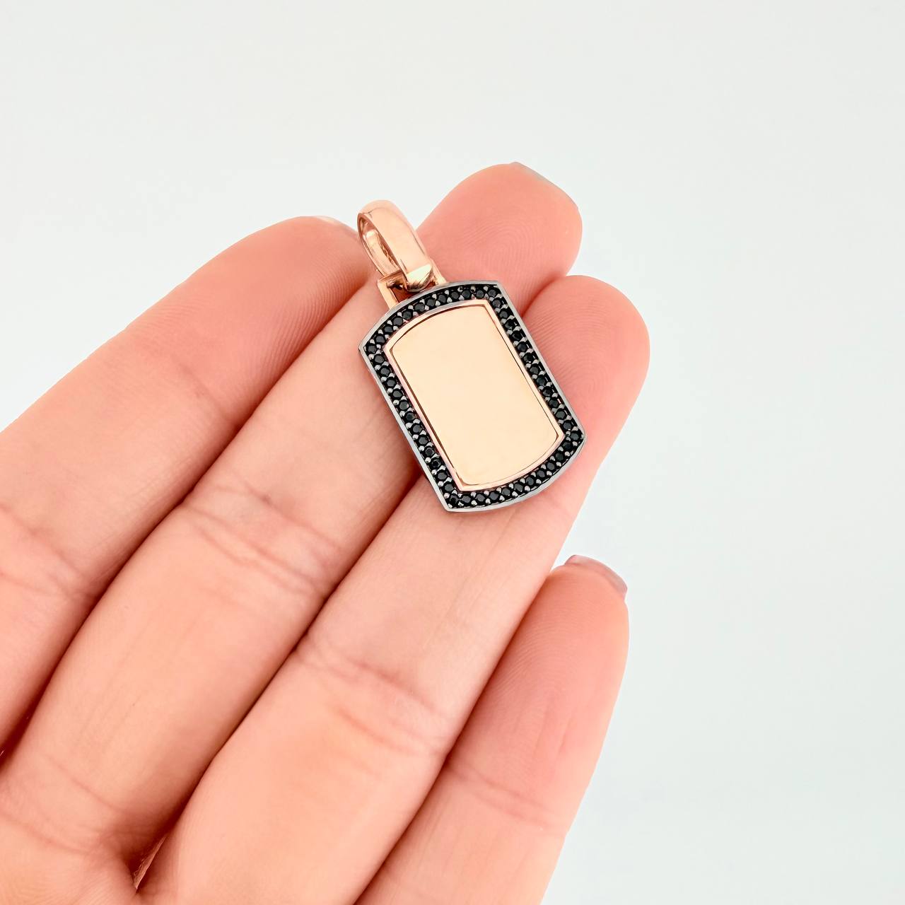 Dije Placa Rectangular Ovalada 3.5g / 1 1/4 in Oro Rosa 18K