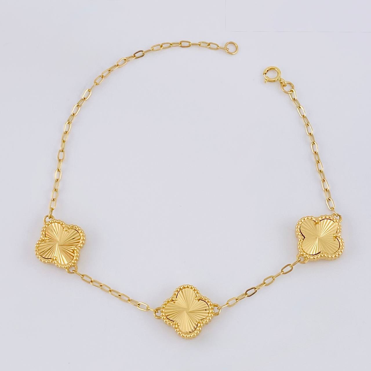 Paperclip Bracelet Clover Diamond Cut 5.55g / 8 in / 1.8mm Yellow Gold 18K