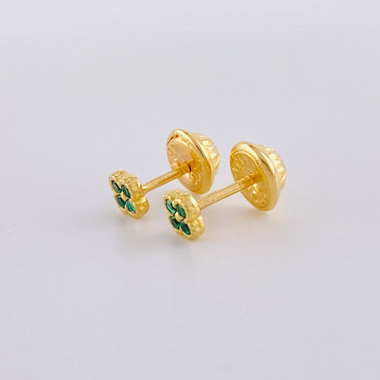 Topos Flor Borde Texturizado 0.7g / in / 3.6mm Oro Amarillo 18K