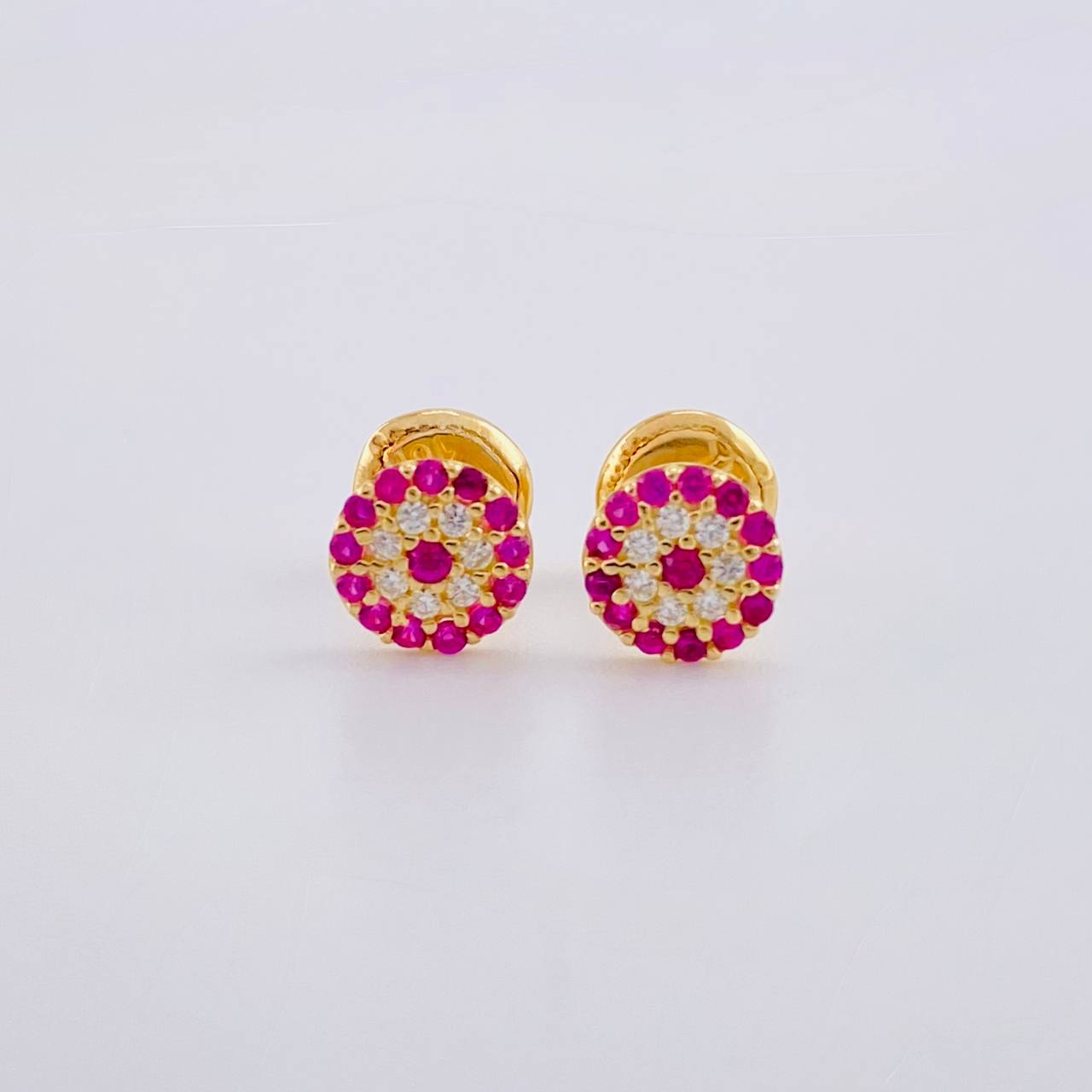 Topos Flor 0.75g / in / 5.9mm Oro Amarillo 18K