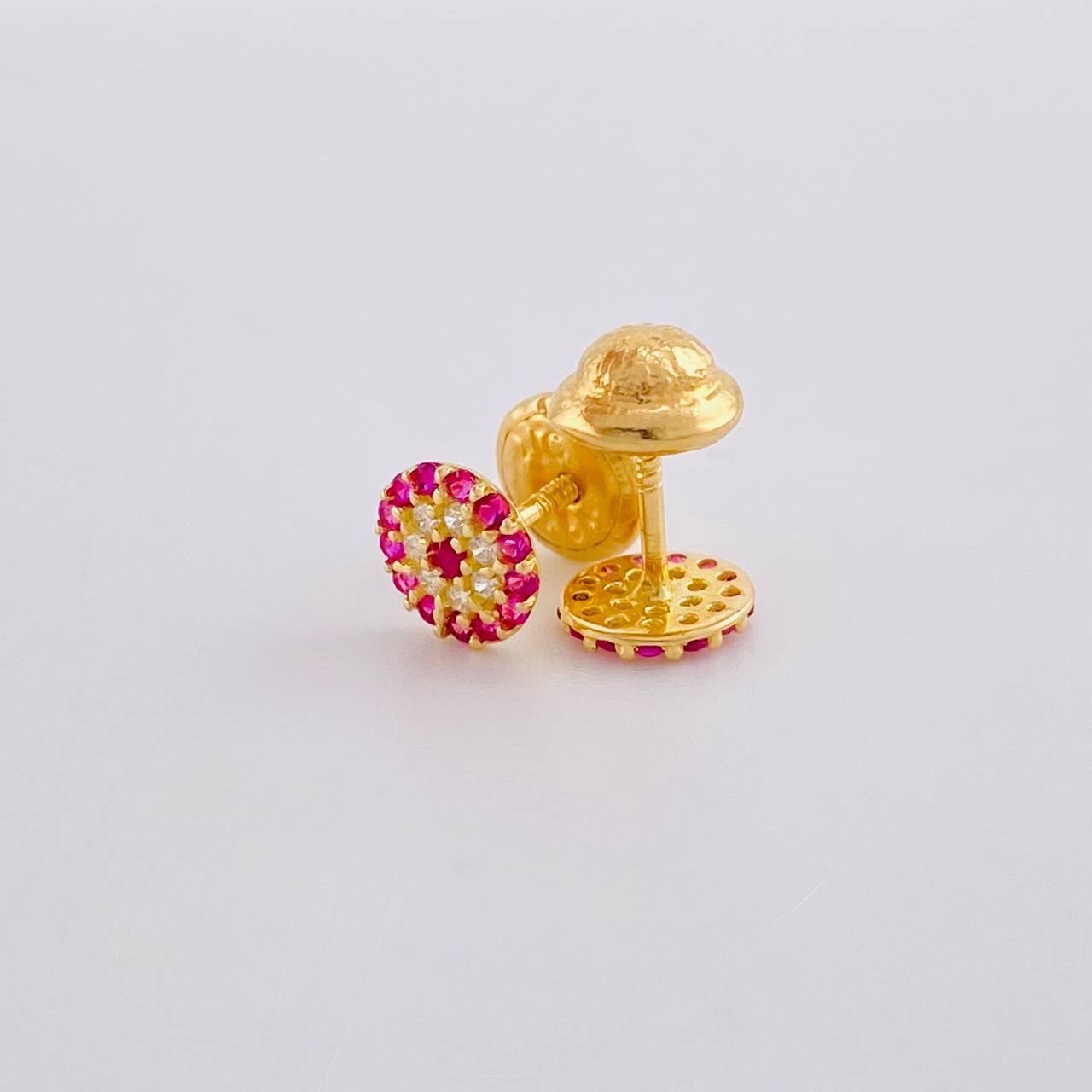 Topos Flor 0.75g / in / 5.9mm Oro Amarillo 18K