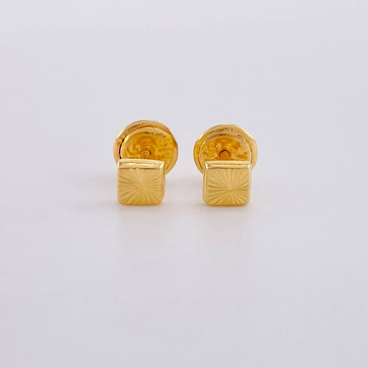 Diamond Cut Square Stud Earrings 0.5g / in / 4mm 18K Yellow Gold