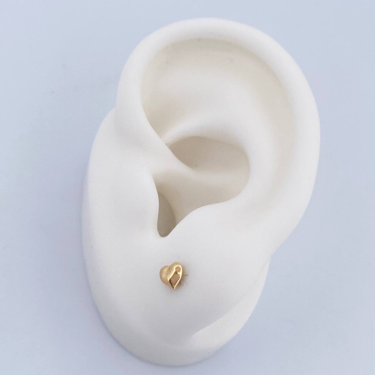 Stud Earrings Heart 0.45gr / Yellow Gold 18K Die-Cut $