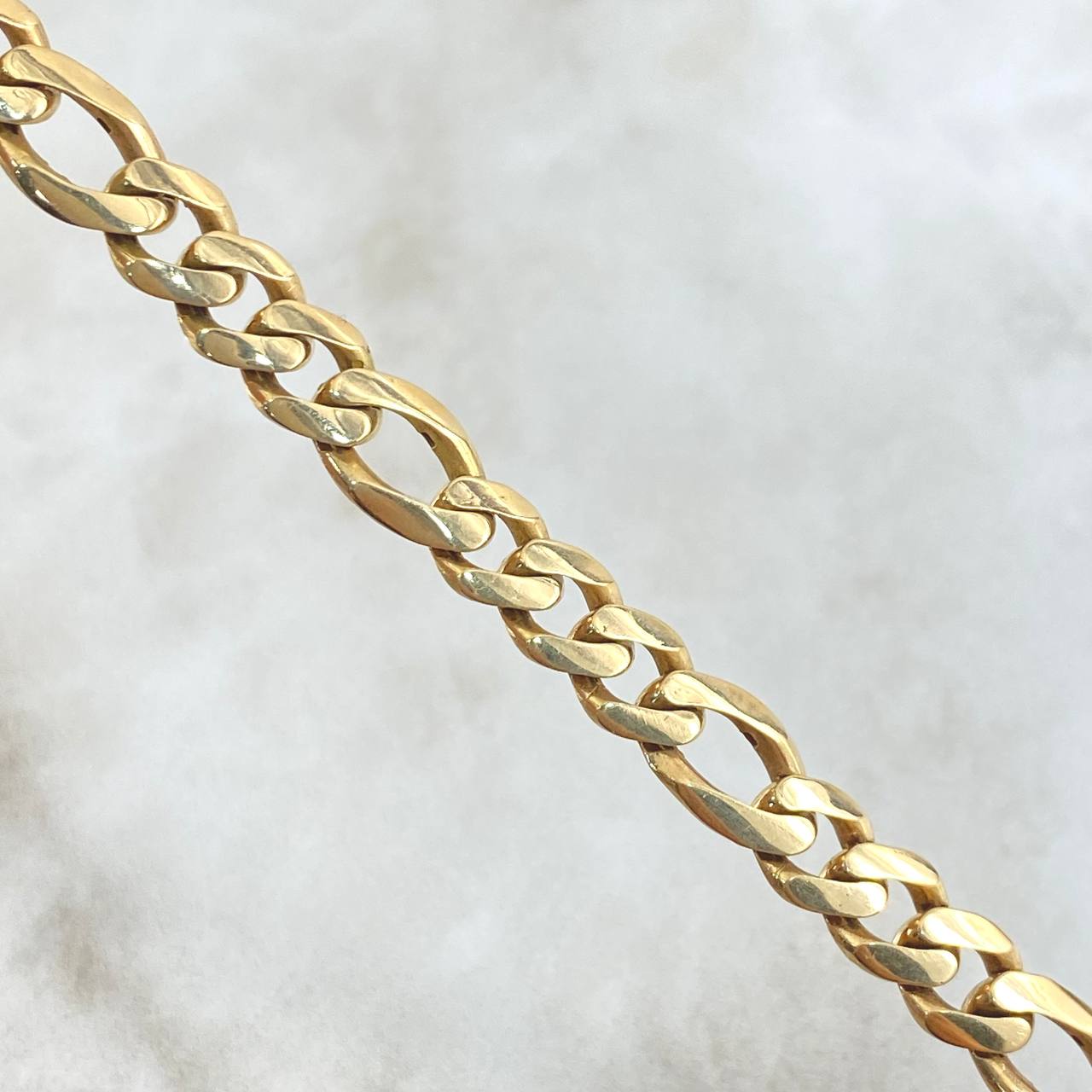 Figaro Bracelet 11.85gr / 22.5cm / 6.6mm Lobster Claw Box White Zirconia Yellow Gold 18K