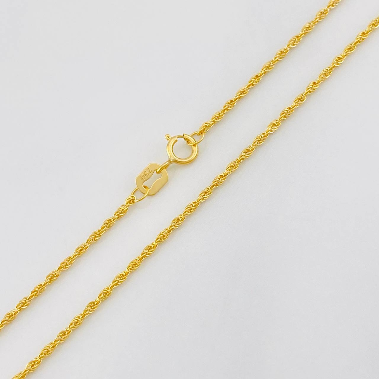 Cadena Lazo 0.9g / 20 in / 1.1mm Oro Amarillo 18K